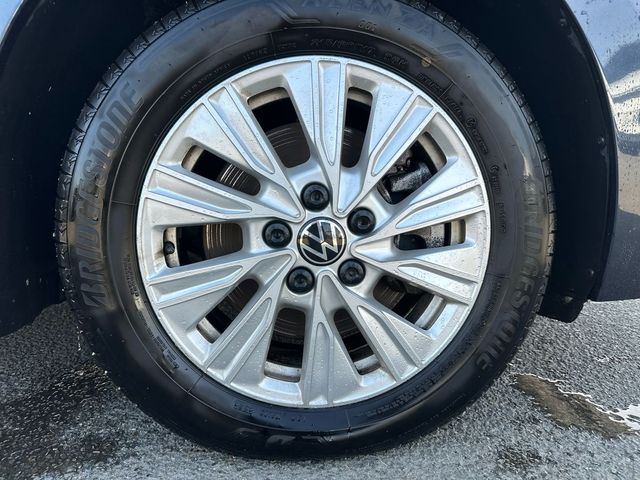 Image for 2024 Volkswagen Multivan LIFE 1.4TSI PHEV 218HP AUTO