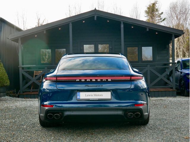 Image for 2025 Porsche Panamera 4 PDK 