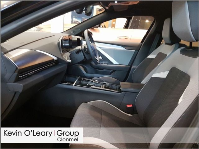 Image for 2025 Opel Astra Elegance 1.5 Turbo D 130PS 8 Speed Auto