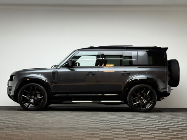 Image for 2024 Land Rover Defender HSE X-DYNAMIC 2.0 PHEV