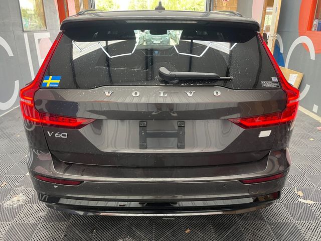 Image for 2023 Volvo V60 2023 VOLVO V60 T6 PLUG-IN 2.0 AUTOMATIC / CRUISE CONTROL / PARKING CAMERA / ELECTRIC MEMORY & HEATED SEATS / PADDLE SHIFTERS / PANORAMIC SUNROOF / HEATED STEERING WHEEL AND MORE