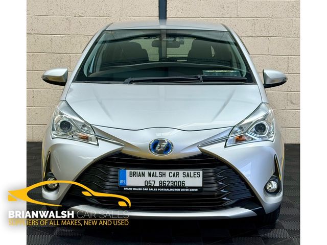 Image for 2019 Toyota Yaris Hybrid F