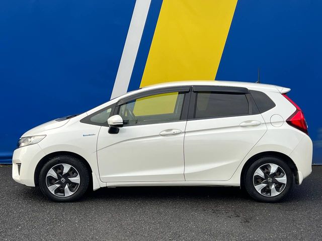 Image for 2017 Honda Fit F-PACKAGE 1.5 HYBRID // NEW 2 YEAR NCT // DIGITAL CLIMATE CONTROL // REVERSE CAMERA