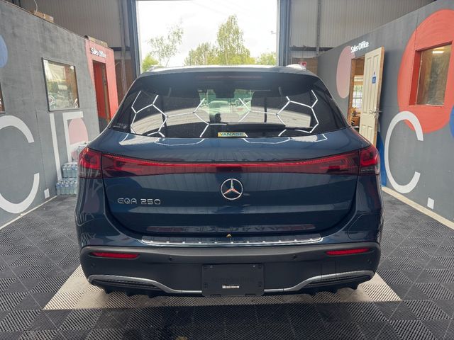 Image for 2022 Mercedes-Benz EQA 2022 MERCEDES-BENZ EQA 250 BASE GRADE AUTOMATIC/ CRUISE CONTROL/ PARKING CAMERA/ ELETRIC MEMORY AND HEATED SEAT