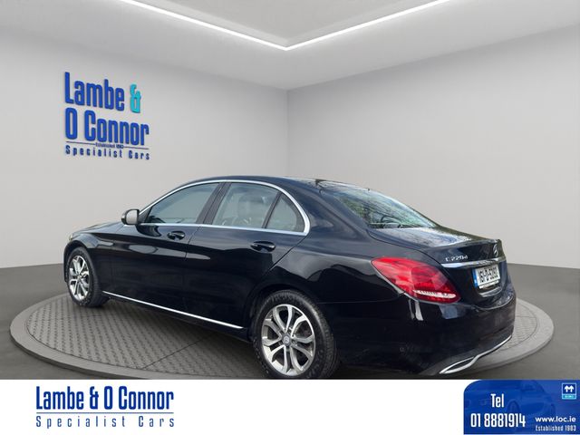 Image for 2016 Mercedes-Benz C Class C 220 D SPORT AUTO * OBSIDIAN BLACK / BLACK LEATHER * REAR-VIEW CAMERA * SAT NAV * HEATED SPORTS SEATS * SERVICE HISTORY * 