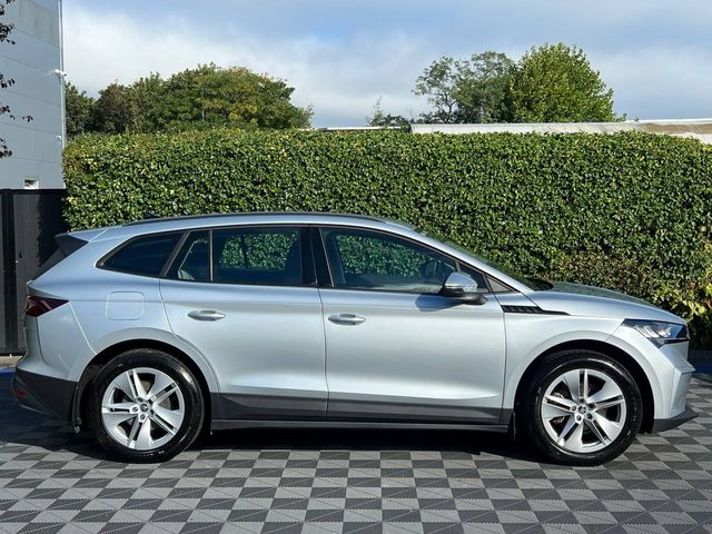 Image for 2023 Skoda Enyaq 60 IV 58KWH // LOW MILEAGE // 19" ALLOYS // PARKING SENSORS // DIGITAL CLUSTER