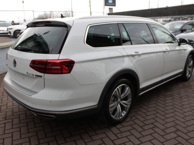 Image for 2019 Volkswagen Passat 2.0TDI 150BHP ALLTRACKEDITION 5DR ESTATE AUTOMATIC // STUNNING CAR WITH ONLY 108, 000 KMS // BUY WITH CONFIDENCE AA AND SIMI APPROVED DEALER 2025 // FINANCE ARRANGED // ALL TRADE INS WELCOME //