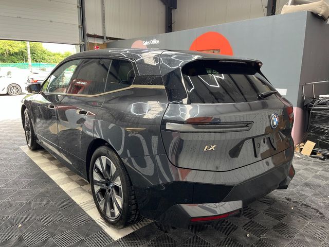 Image for 2023 BMW iX 2023 BMW IX XDRIVE40 LAUNCH EDITION AUTOMATIC / CRUISE CONTROL / PARKING CAMERA / ELECTRIC MEMORY & HEATED SEATS / PANORAMIC SUNROOF / HEATED STEERING WHEEL / APPLE CARPLAY / AMBIENT LIGHTS AND MORE