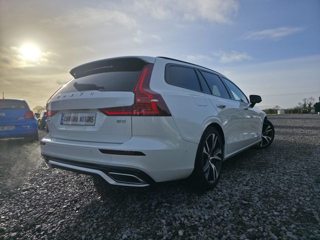 Image for 2021 Volvo V60 B5 R Design
