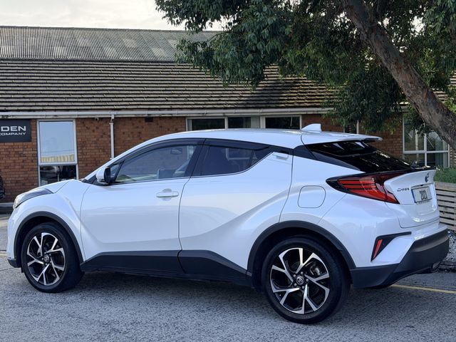 Image for 2023 Toyota C-HR 