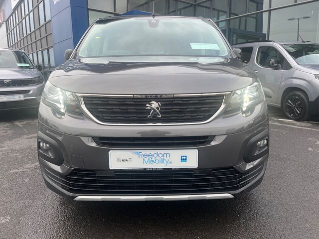 Image for 2024 Peugeot Rifter Wheelchair Accessible