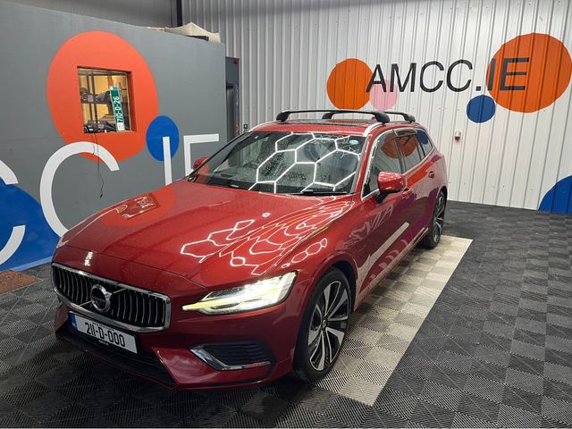 Image for 2021 Volvo V60 €33950 2021 VOLVO V60 RECHARGE PLUG-IN HYBRID T6 AWD 2.0 AUTOMATIC / CRUISE CONTROL / 360° CAMERA / ELECTRIC MEMORY & HEATED SEATS / HEATED STEERING WHEEL / PANORAMIC SUNROOF / APPLE CARPLAY AND MO