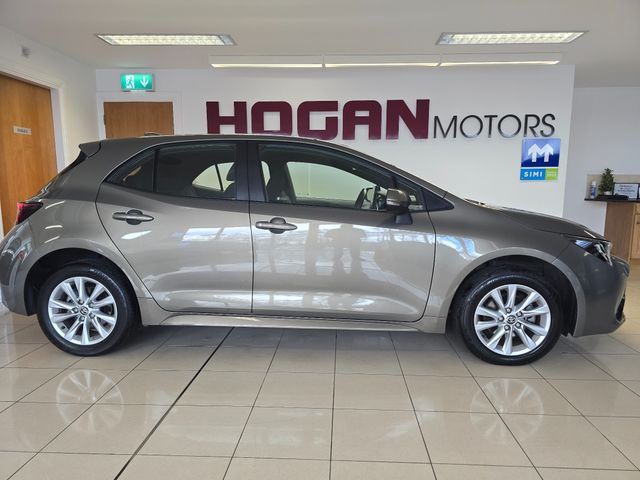 Image for 2024 Toyota Corolla Hybrid Luna H/B Automatic