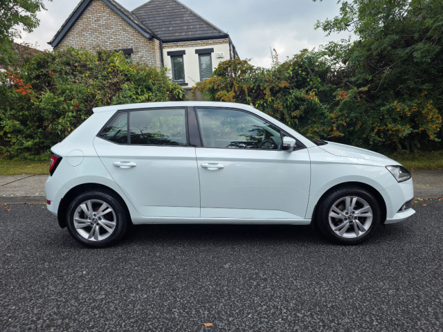 Image for 2019 Skoda Fabia Ambition 1.0mpi 60HP 4DR