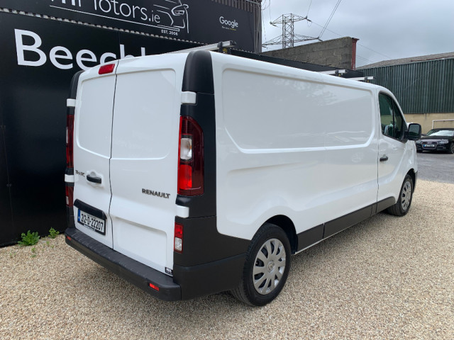 Image for 2021 Renault Trafic 2.0 DCI 120 PS BUSINESS LWB VAN // PRICE EXCL. VAT // ONE OWNER // GREAT CONDITION // DOCUMENTED SERVICE HISTORY // 10/26 CVRT // 