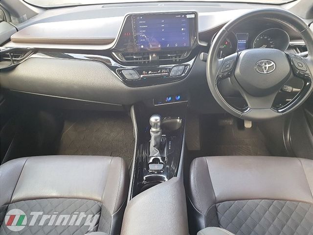 Image for 2019 Toyota C-HR ** 1.8 HYBRID ** HUGE SPEC ** TRINITY MOTORS **