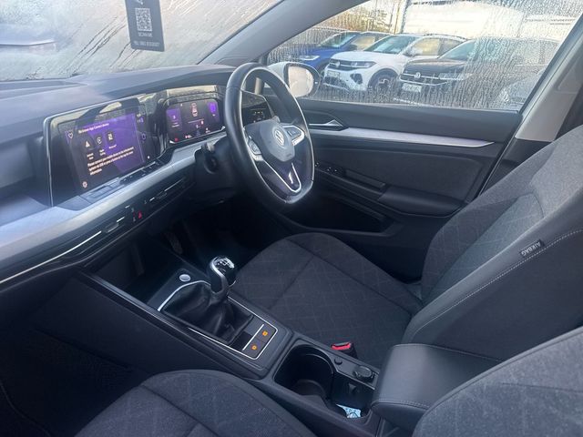 Image for 2023 Volkswagen Golf LIFE 2.0TDI 115HP MANUAL 