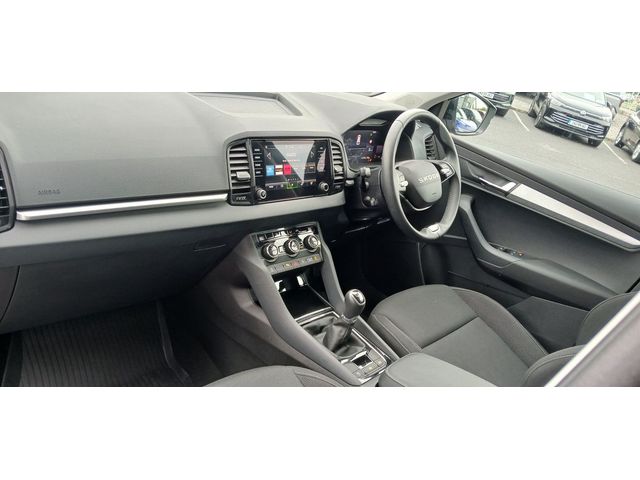 Image for 2025 Skoda Karoq SELECTION 2.0TDI 115HP **APP CONNECT, REAR VIEW CAMERA, BLUETOOTH**
