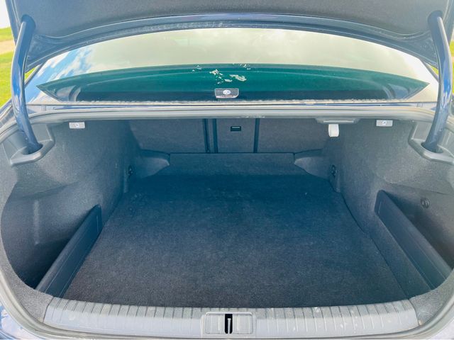 Image for 2017 Volkswagen Passat Hi-Line - Massive Spec