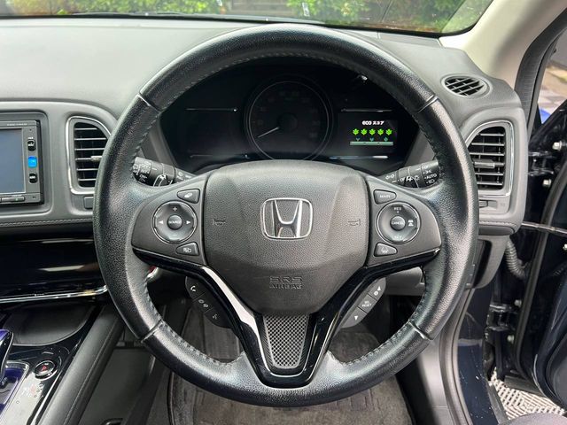 Image for 2017 Honda Vezel 1.5 HYBRID AUTO // REVERSE CAMERA // DIAMOND CUT ALLOYS // ADAPTIVE CRUISE CONTROL