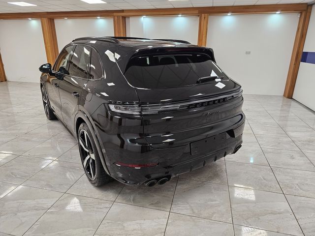 Image for 2025 Porsche Cayenne ENORMOUS SPECIFICATION 