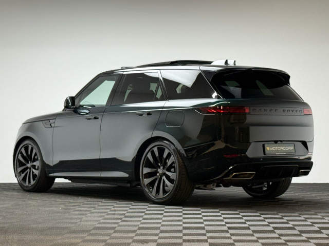 Image for 2026 Land Rover Range Rover Sport AUTOBIOGRAPHY P460E BRITISH RACING GREEN