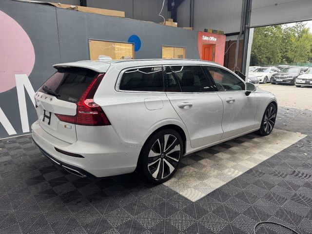 Image for 2021 Volvo V60 2021 VOLVO V60 4wd RECHARGE PLUG-IN HYBRID T6 AWD 2.0 AUTOMATIC / CRUISE CONTROL / PARKING CAMERA / ELECTRIC MEMORY & HEATED SEATS / PANORAMIC SUNROOF / LEATHER INTERIOR AND MORE
