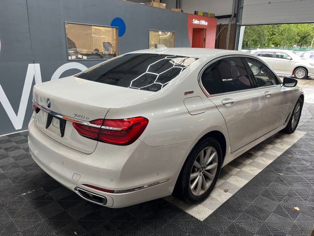 Image for 2018 BMW 7 Series 2018 BMW 740E iPERFORMANCE 2.0 AUTOMATIC / CRUISE CONTROL / 360 CAMERA / ELECTRIC MEMORY HEATED & MASSAGING SEATS / PANORAMIC SUNROOF / AMBIENT LIGHTS / HEATED REAR SEATS AND MORE