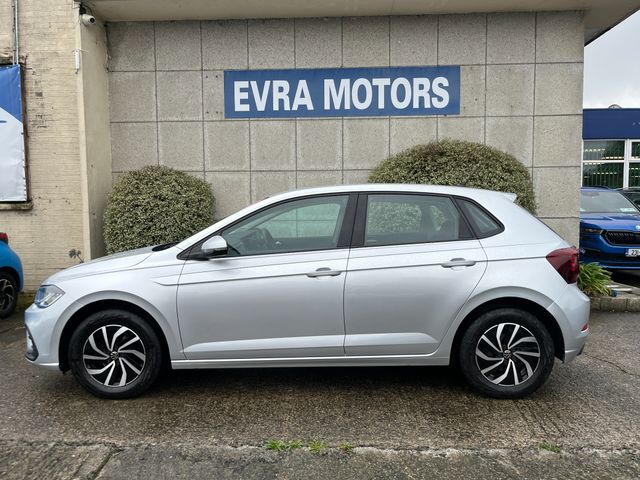 Image for 2024 Volkswagen Polo LIFE 1.0 PETROL MANUAL //REVERSE CAMERA//CARPLAY//