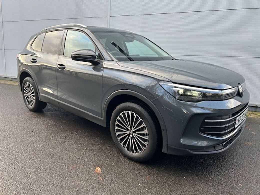 Image for 2025 Volkswagen Tiguan Tiguan Match 1.5Tsi Phev eHybrid 204Bhp DSG 19.7 kWh Auto