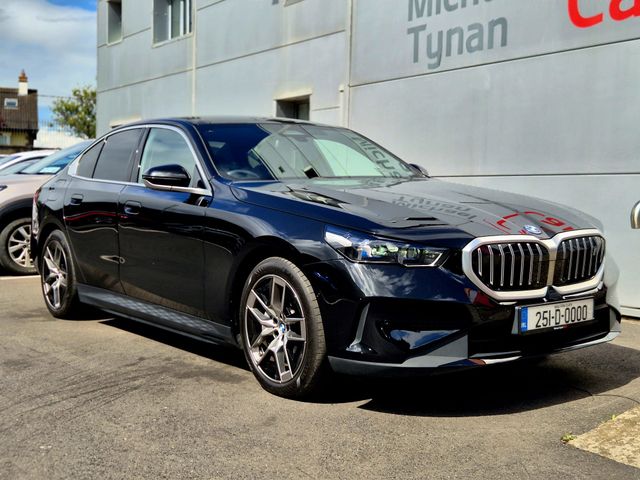 Image for 2025 BMW i5 Sport Edition eDrive 40 (335bhp), Panoramic Sunroof, Large Touch Screen, CarPlay/Android Auto - First Registered in April 2025 - Trade in Price €53, 999