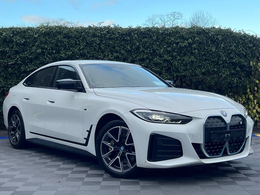 Image for 2023 BMW i4 M-SPORT XDRIVE40e COUPE // VIRTUAL COCKPIT // M-SPORT HEATED SEATS // APPLE CARPLAY/ANDROID AUTO