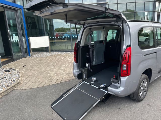 Image for 2025 Opel Combo Life Wheelchair Accessible (Taxi Spec ) Auto 7 Seats