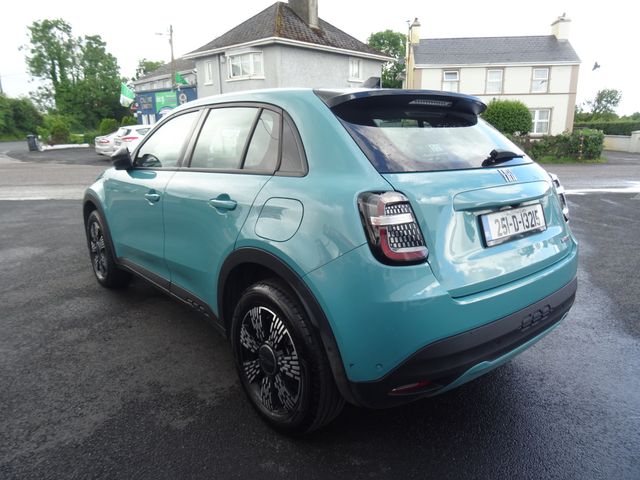 Image for 2025 Fiat 600 Dolcevita 1.2 Hybrid Edct