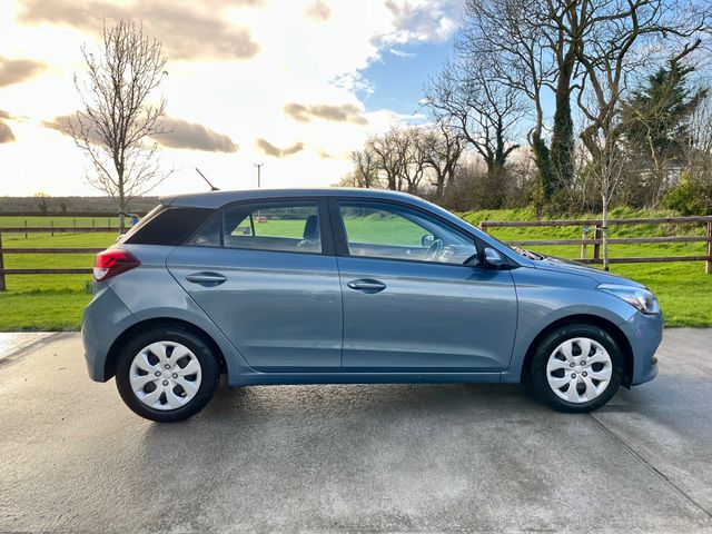 Image for 2017 Hyundai i20 Active Petrol Classic 5DR *RETAIL PRICE €10950 STRAIGHT SALE €9950*