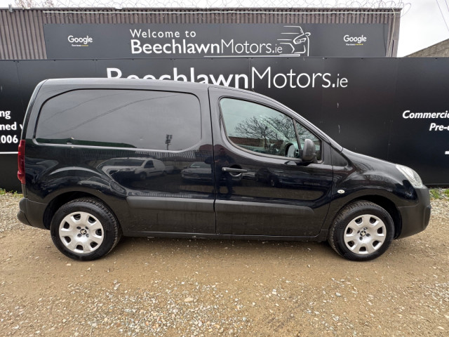 Image for 2017 Peugeot Partner 1.6 HDI PROFESSIONAL 3 SEATER // 10/26 CVRT // GREAT CONDITION // ONLY 2 OWNERS // CRUISE, AIR CON AND BLUETOOTH // 