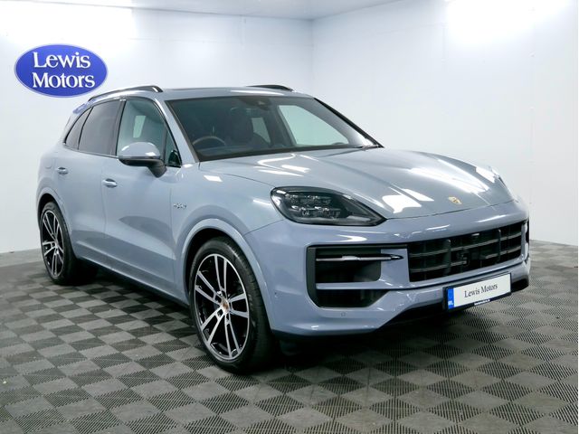 Image for 2025 Porsche Cayenne V6 E-HYBRID HIGH SPEC, BURMESTER, LED LIGHTS, AIR SUSPENSION, SPORT CHRONO