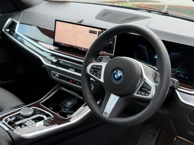 Image for 2026 BMW X5 xDrive50e M Sport Pro