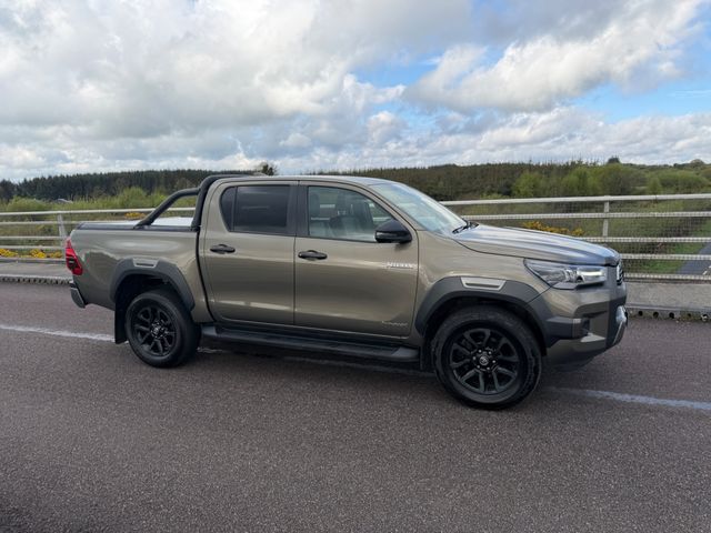 Image for 2022 Toyota Hilux 