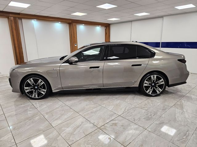 Image for 2024 BMW 7 Series STUNNING COLOUR 