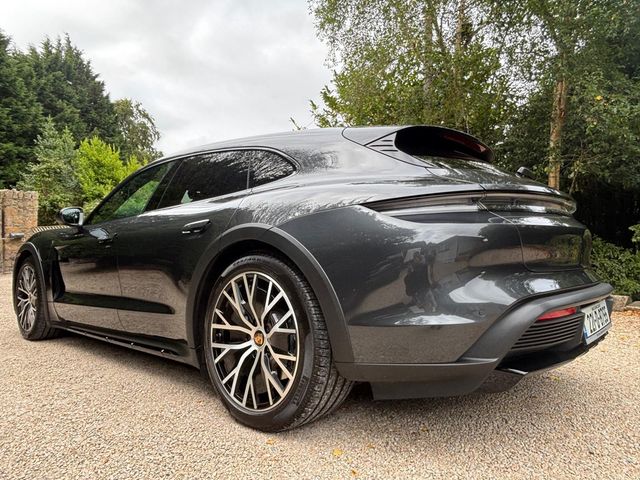 Image for 2022 Porsche Taycan 4 CROSS TURISMO 