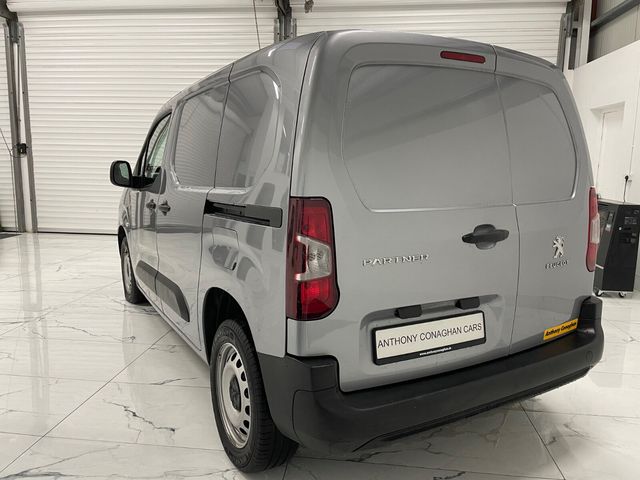 Image for 2024 Peugeot Partner 