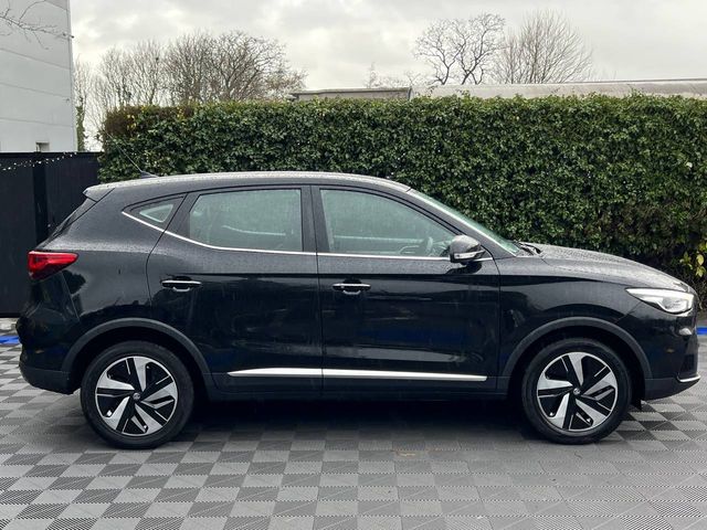 Image for 2023 MG ZS EV // LOW MILEAGE // APPLE CARPLAY/ANDROID AUTO // 360 PARKING CAMERAS // DIGITAL CLUSTER