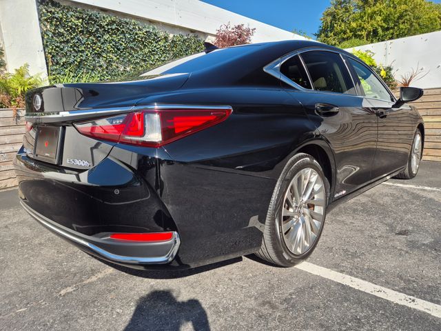 Image for 2021 Lexus ES 300h 2.5 HYBRID / LUXURY TOP SPEC / TAX €180 