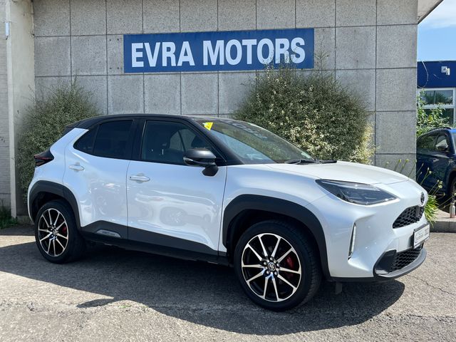 Image for 2023 Toyota Yaris Cross GR SPORT HYBRID AUTOMATIC 1.5 PETROL //LOW MILES//360 PARKING CAMERAS//KEYLESS ENTRY//ADAPTIVE CRUISE CONTROL//
