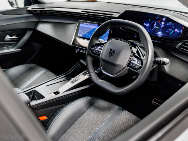 Image for 2024 Peugeot 308 E-Allure 54kWh Auto 156HP