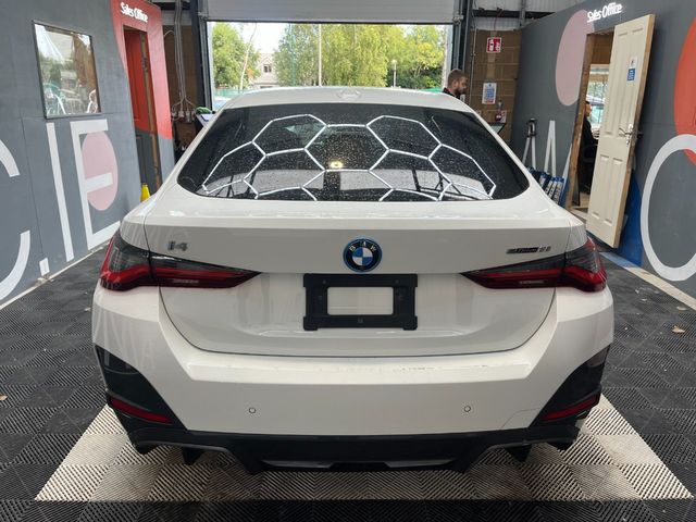 Image for 2023 BMW i4 2023 BMW I4 EDRIVE35 M-SPORT AUTOMATIC / CRUISE CONTROL / ELECTRIC MEMORY & HEATED SEATS / AMBIENT LIGHTS / APPLE CARPLAY AND MORE