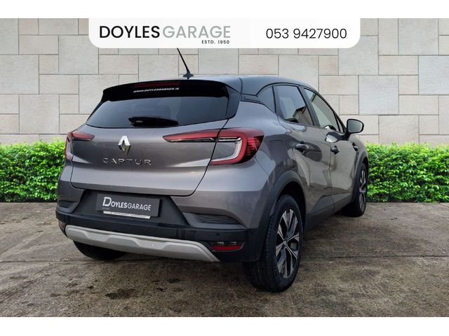 Image for 2022 Renault Captur Limited 1.0 TCe Petrol 90bhp