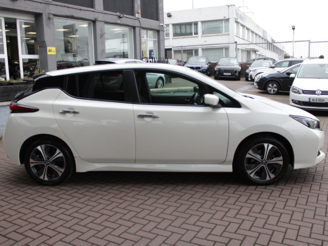 Image for 2022 Nissan Leaf EV SV MY21.5