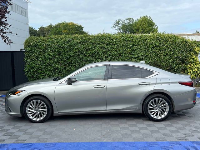 Image for 2021 Lexus ES 300h LUXURY 2.5 HYBRID AUTO ** HUGE SPEC ** // LEATHER HEATED & COOLED SEATS // 360 PARKING CAMERAS // OPENING SUNROOF